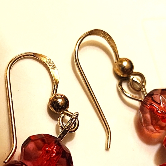 Red Pierced Earrings Resin Coated Beaded - Picture 6 of 6
